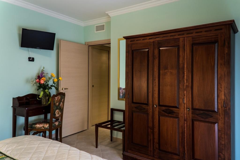 Bed And Breakfast Ocare Сан-Джемини Номер фото
